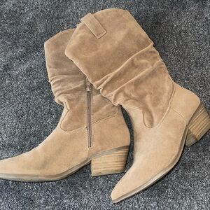 Western suede boots